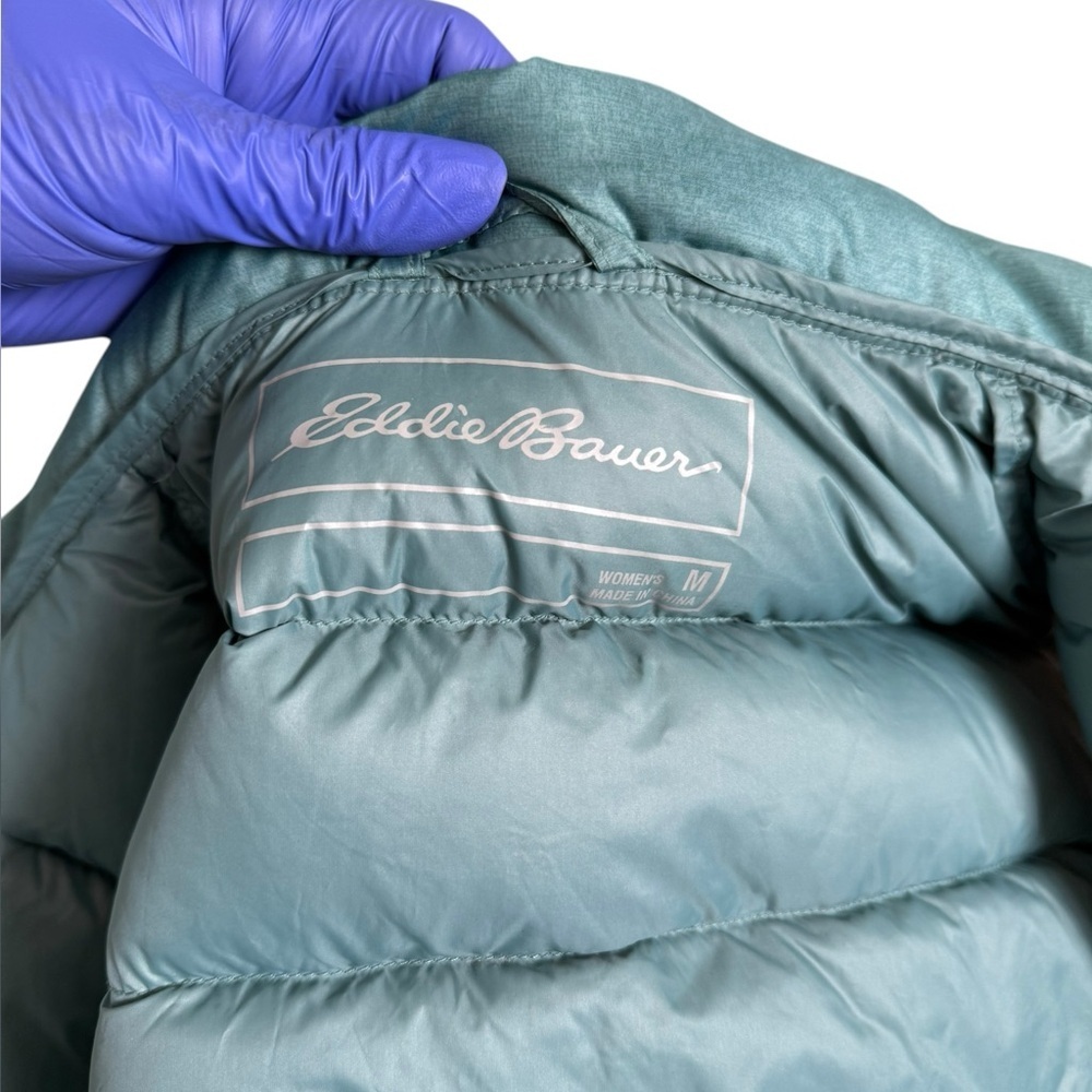 Eddie Bauer Women’s Down Vest Green - Picture 9 of 13